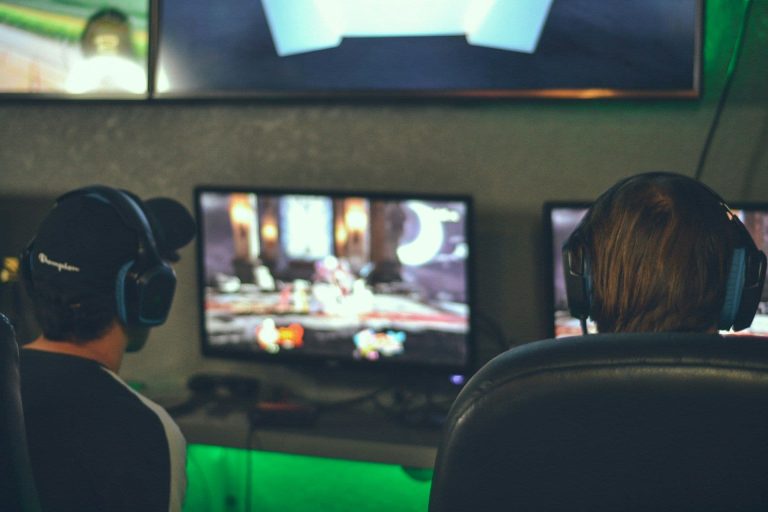 People playing video games (Alex Haney/Unsplash)