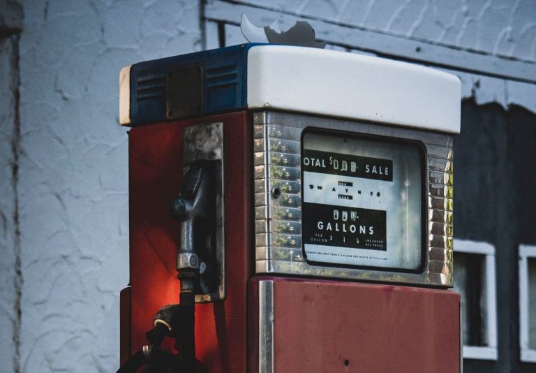 Retro gas pump (unsplash)