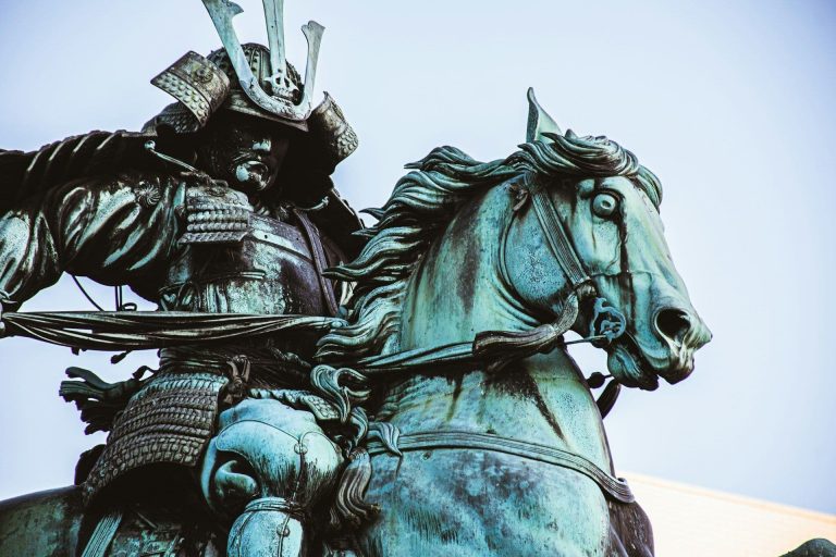 Statue of a samurai on horseback (Ryunosuke Kikuno/Unsplash)