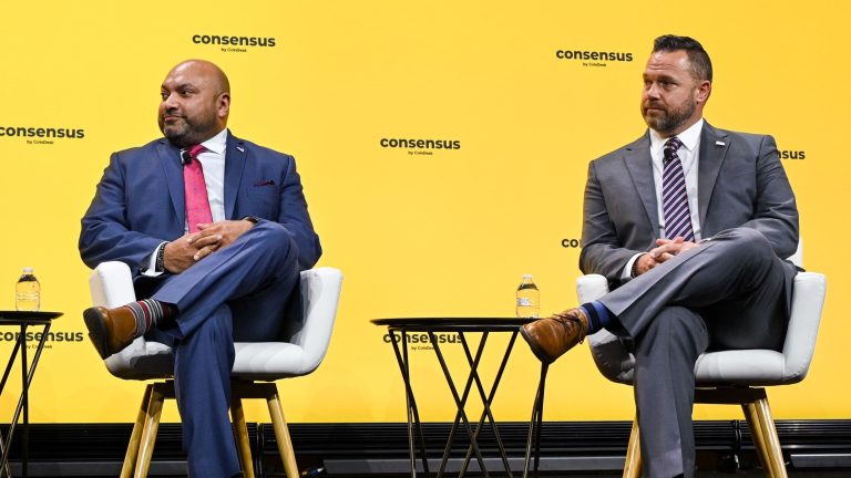 Raj Mukherjee (left) and Seth Wilks speaking at CoinDesk's Consensus 2024 (Shutterstock/CoinDesk)
