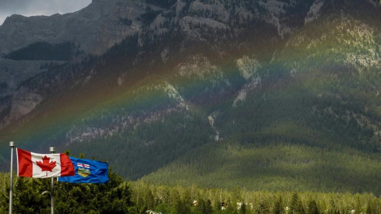 Alberta (Credit: Unsplash, Kym MacKinnon)