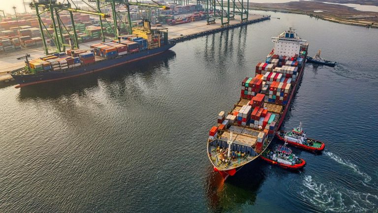 Cargo (Credit: Unsplash, William William)