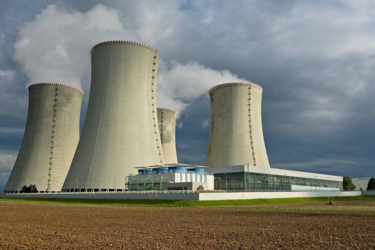 Nuclear power plant (Lukáš Lehotský/Unsplash)