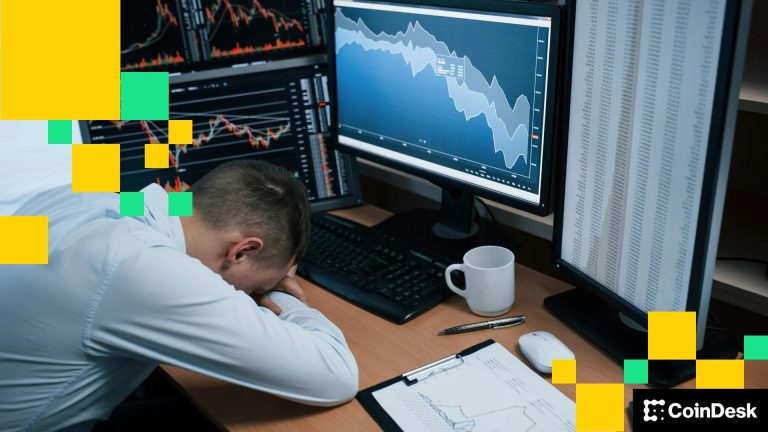Traders suffer rough month (Getty Images+/Unsplash)