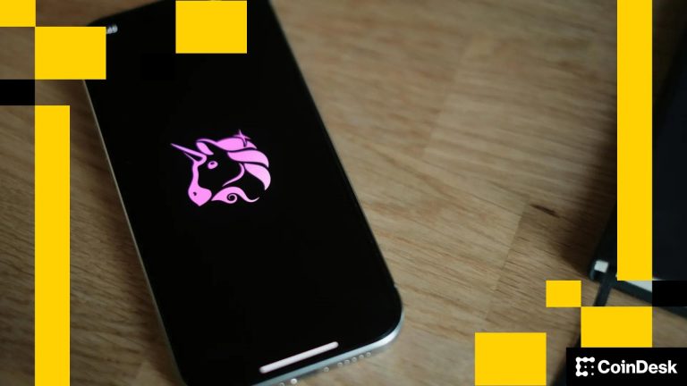 Uniswap logo on phone (appshunter.io/Unsplash)